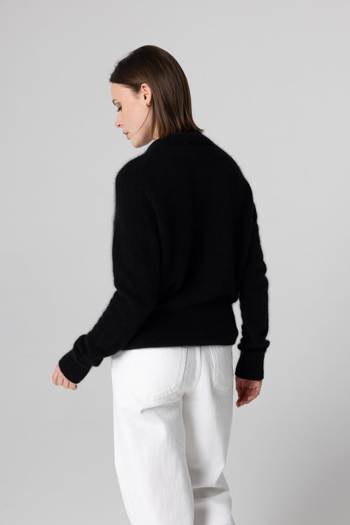 Gilet Noir Col Rond Manches Longues en Raccoon / Polyamide - MAJESTIC FILATURES