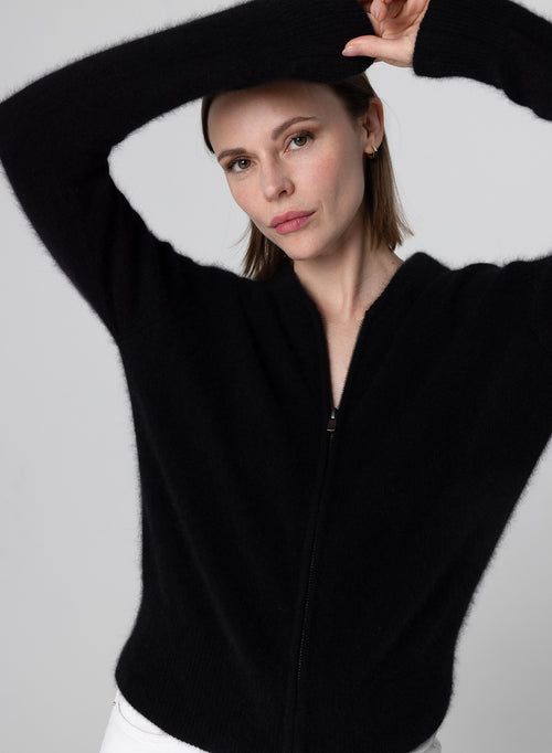Gilet Noir Col Rond Manches Longues en Raccoon / Polyamide - MAJESTIC FILATURES