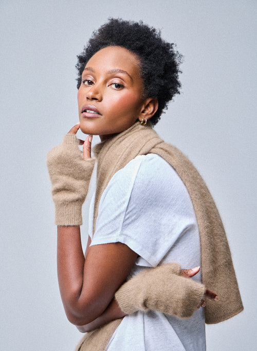 Beige Fäustlinge aus Raccon-Wolle / Polyamid - MAJESTIC FILATURES