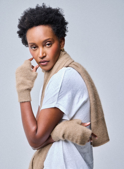 Beige Fäustlinge aus Raccon-Wolle / Polyamid - MAJESTIC FILATURES