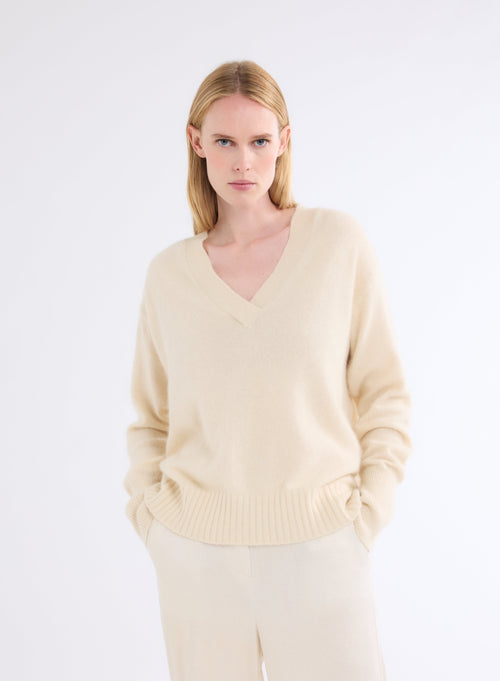 White V-Neck Long Sleeve Sweater - MAJESTIC FILATURES