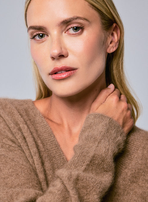 Beige V-Neck Long Sleeve Sweater in Raccoon wool / Polyamide - MAJESTIC FILATURES