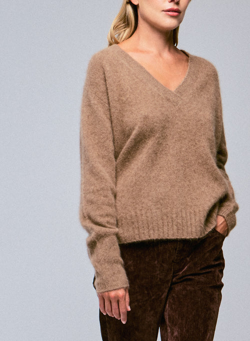 Beige V-Neck Long Sleeve Sweater in Raccoon wool / Polyamide - MAJESTIC FILATURES