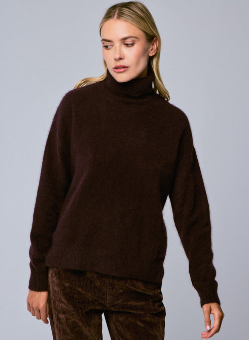 Purple Turtleneck Long Sleeve Sweater in Raccon wool / Polyamide - MAJESTIC FILATURES