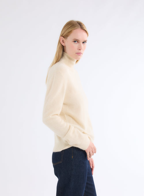 Pull Blanc Col Montant Manches Longues - MAJESTIC FILATURES