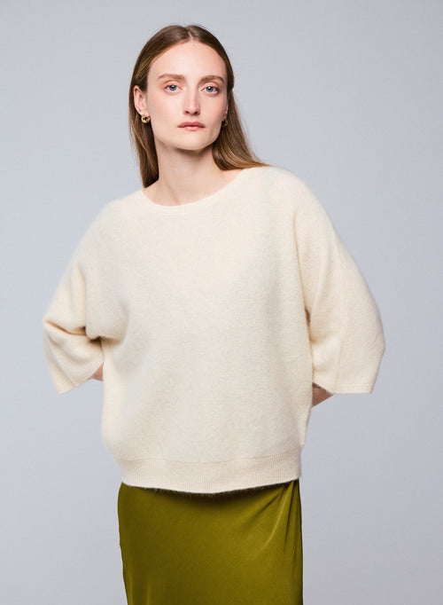 Weißer Pullover mit Rundhalsausschnitt und Kimonoärmeln aus Raccon-Wolle / Polyamid - MAJESTIC FILATURES