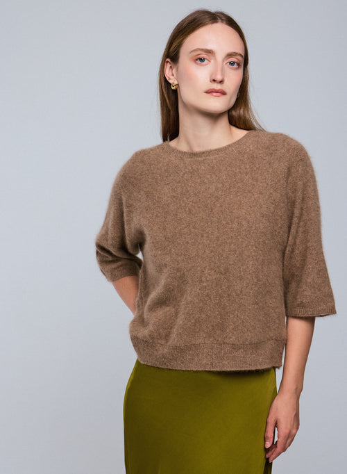 Beigefarbener Pullover mit Rundhalsausschnitt und Kimonoärmeln aus Raccon-Wolle / Polyamid - MAJESTIC FILATURES