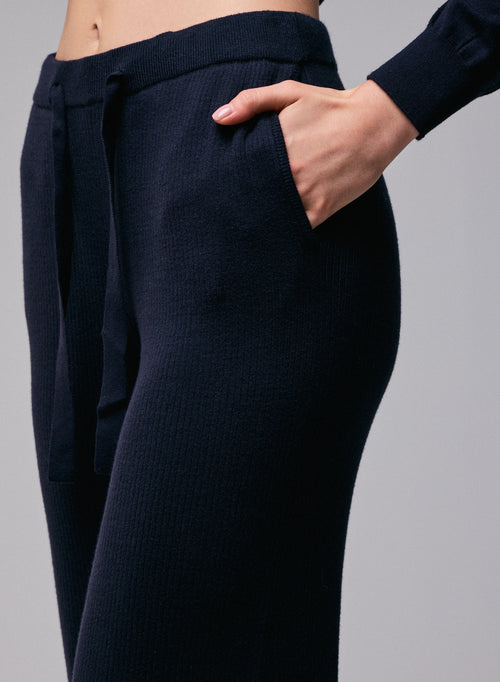 Navy pants in organic cotton / elastane - MAJESTIC FILATURES