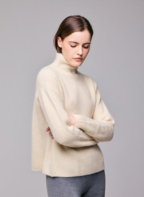 Pull Blanc lait Col Roulé Manches Longues en Laine / Fox / Polyamide - MAJESTIC FILATURES