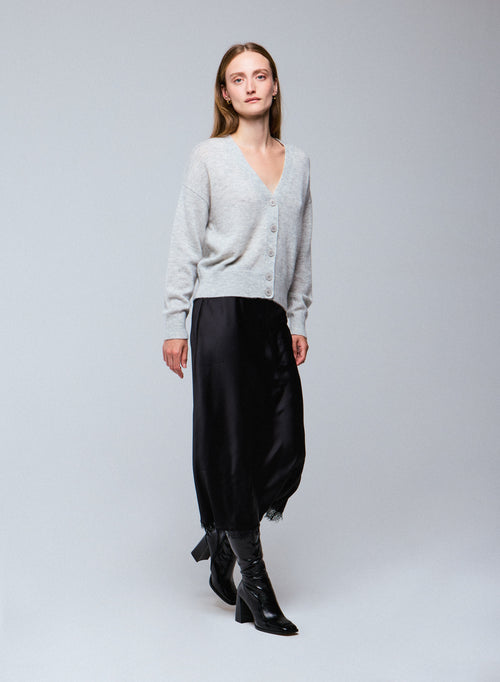 Cárdigan gris con cuello en V y manga larga de lana / seda / cachemir - MAJESTIC FILATURES