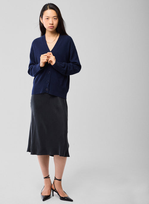 Navy V-Neck Long Sleeve Cardigan in Cashmere - MAJESTIC FILATURES