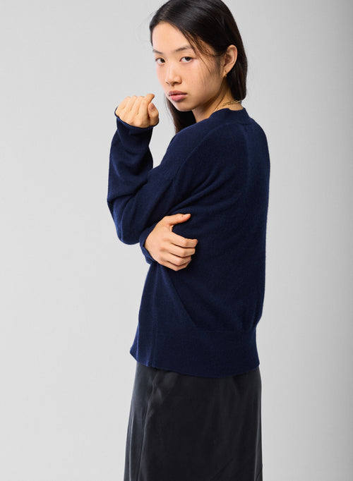 Navy V-Neck Long Sleeve Cardigan in Cashmere - MAJESTIC FILATURES
