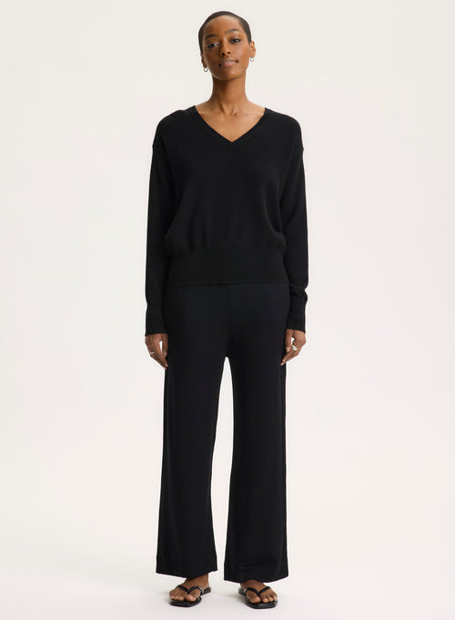 Black V-neck Long Sleeve Sweater - MAJESTIC FILATURES