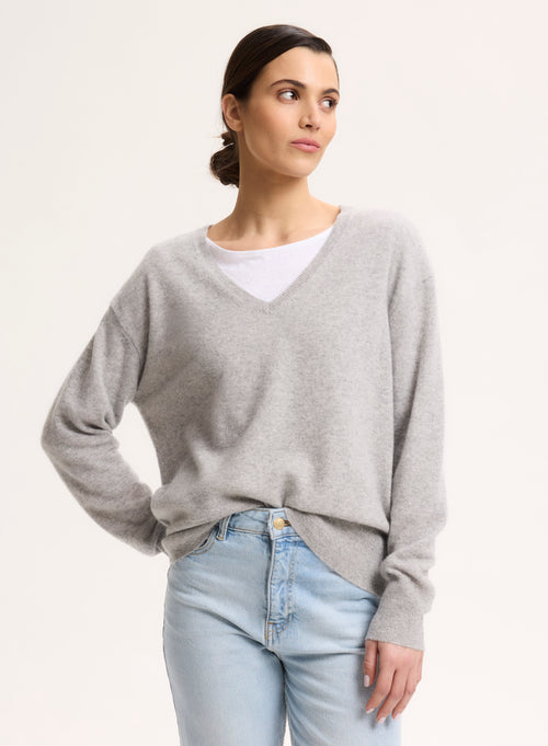 Pull Gris Col V Manches Longues en Cachemire - MAJESTIC FILATURES