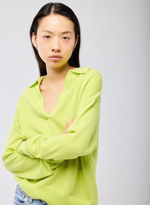 Gelber Pullover mit Polokragen und langen Ärmeln aus Kaschmir - MAJESTIC FILATURES