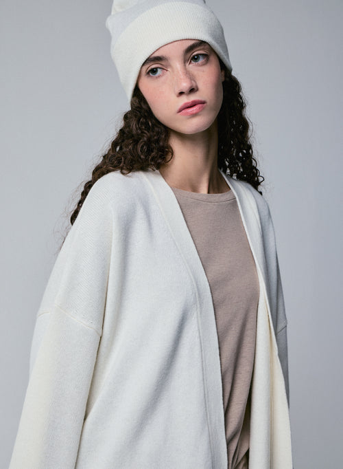 Weiße Strickjacke mit langärmeligem Schalkragen aus Merinowolle - MAJESTIC FILATURES