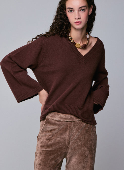 Brown V-neck long-sleeved merino wool sweater - MAJESTIC FILATURES