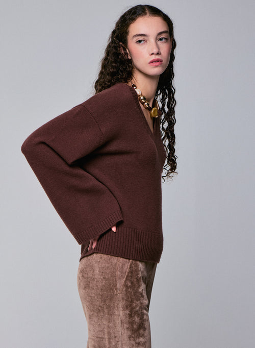Brown V-neck long-sleeved merino wool sweater - MAJESTIC FILATURES