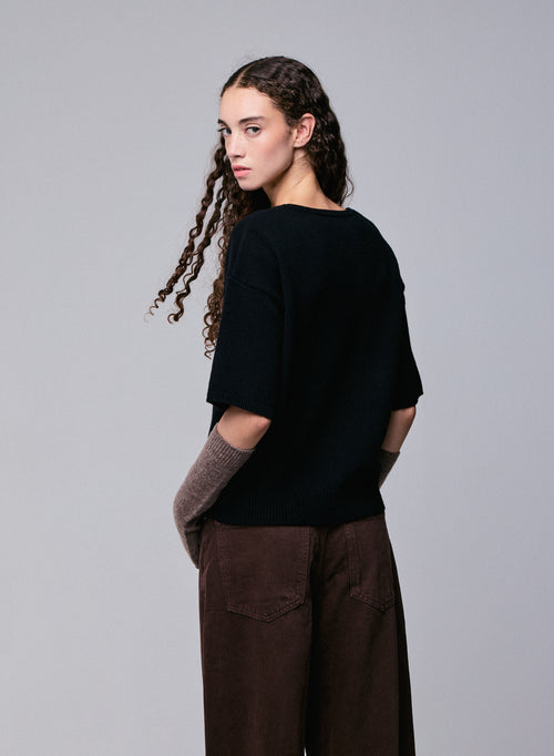 Schwarzer Kurzarmpullover aus Merinowolle mit Rundhalsausschnitt - MAJESTIC FILATURES