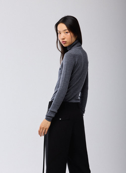 Grey Turtleneck Long Sleeve Sweater in Merino Wool - MAJESTIC FILATURES