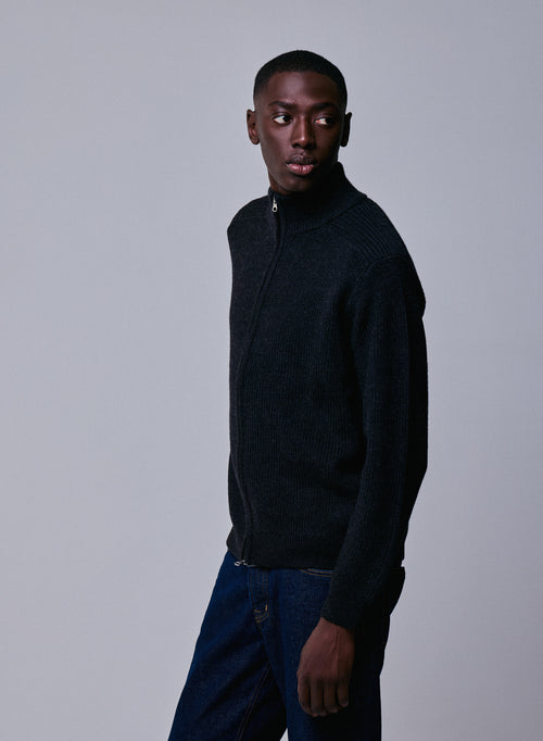 Schwarze Strickjacke mit langen Ärmeln und hohem Kragen aus Merinowolle - MAJESTIC FILATURES