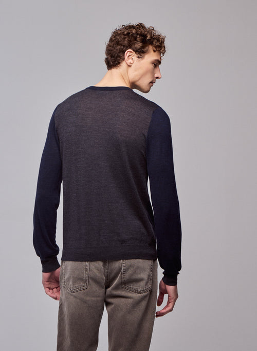 Navy Long Sleeve Round Neck Sweater in Merino Wool - MAJESTIC FILATURES