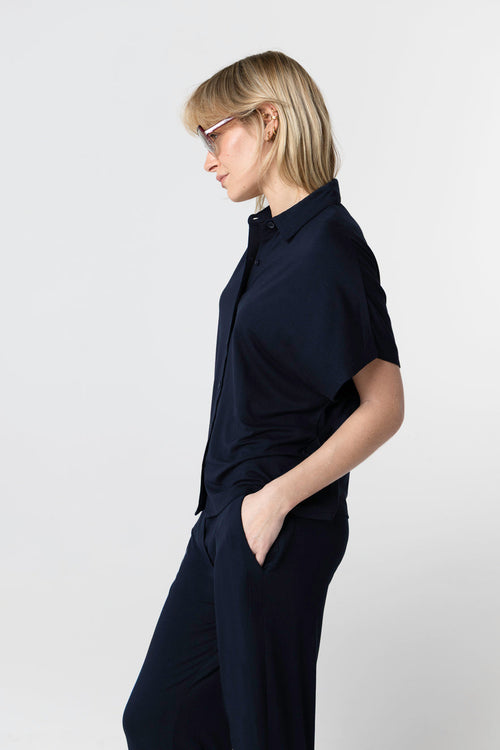 Camisa azul marino de manga corta en viscosa/elastano - MAJESTIC FILATURES