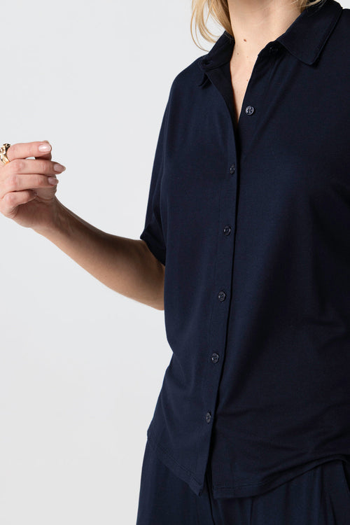 Camisa azul marino de manga corta en viscosa/elastano - MAJESTIC FILATURES