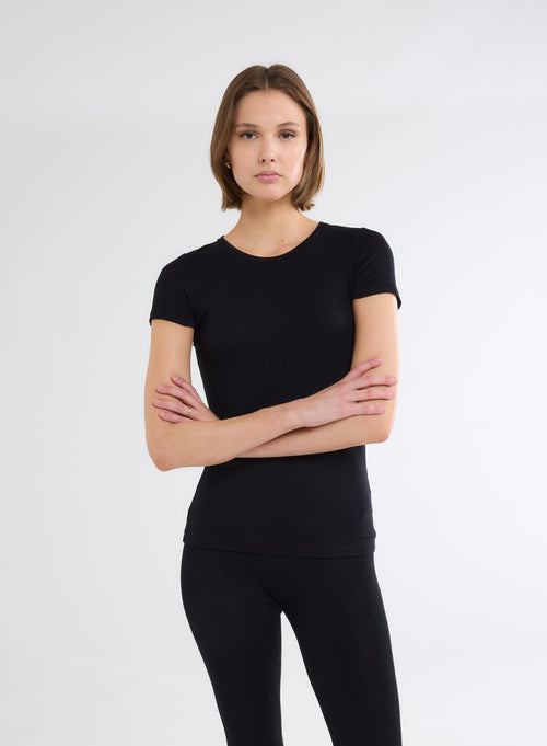 T-shirt Noir Col Rond Manches Courtes en Viscose et Élasthanne - MAJESTIC FILATURES