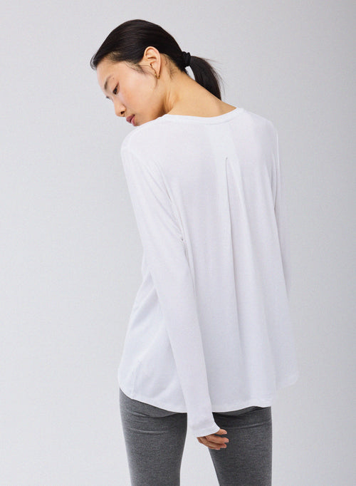 White Round Neck Long Sleeves T-shirt in Viscose / Elastane   - MAJESTIC FILATURES