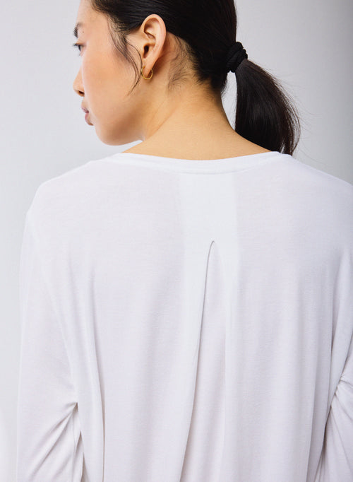 White Round Neck Long Sleeves T-shirt in Viscose / Elastane   - MAJESTIC FILATURES
