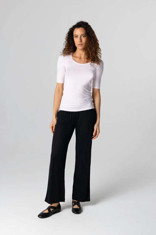 T-Shirt mit U-Ausschnitt und Ellbogenärmeln aus Viskose/Elasthan in Rosa - MAJESTIC FILATURES