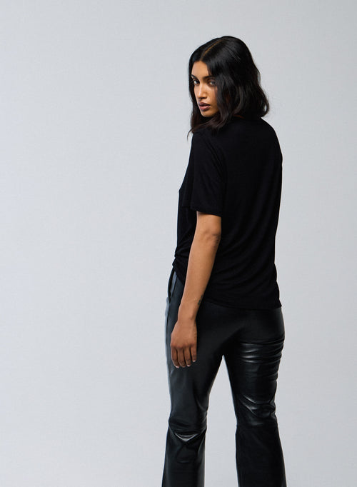 T-shirt Noir Col Rond Manches Courtes en Viscose / Élasthanne - MAJESTIC FILATURES