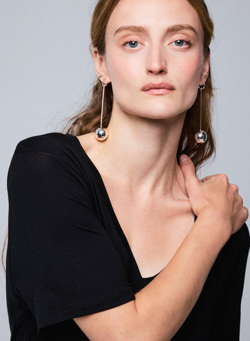 T-shirt Noir Col V Manches Courtes en Viscose / Elasthanne - MAJESTIC FILATURES