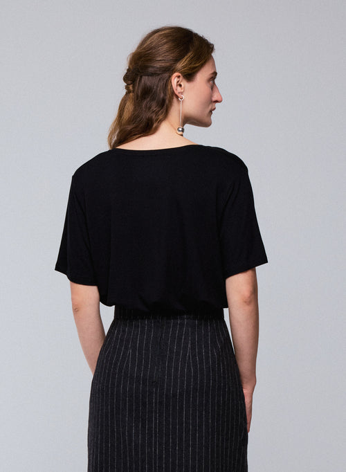 T-shirt Noir Col V Manches Courtes en Viscose / Elasthanne - MAJESTIC FILATURES