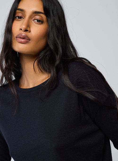 Marineblaues Langarm-T-Shirt mit U-Boot-Ausschnitt aus Baumwolle / Kaschmir - MAJESTIC FILATURES