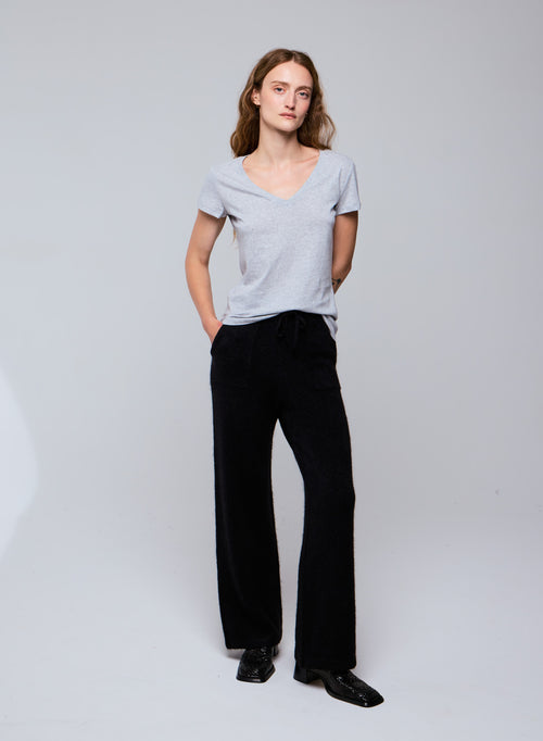 T-shirt Gris Julia Col V Manches Courtes en Coton organique - MAJESTIC FILATURES