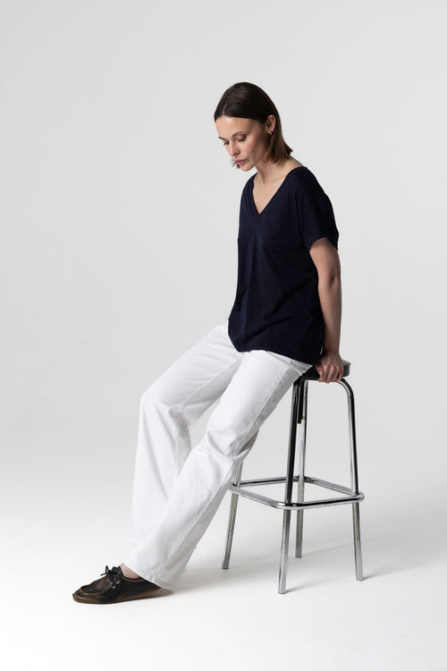 T-shirt Marine Col V Manches Courtes en Coton Organique - MAJESTIC FILATURES