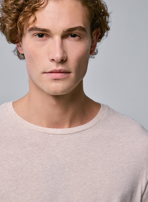 Beigefarbenes Langarm-T-Shirt mit Rundhalsausschnitt aus Bio-Baumwolle - MAJESTIC FILATURES