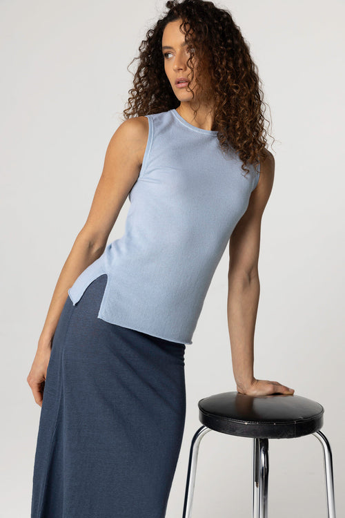 Débardeur Bleu Clair Col U Sans Manches en Cachemire - MAJESTIC FILATURES