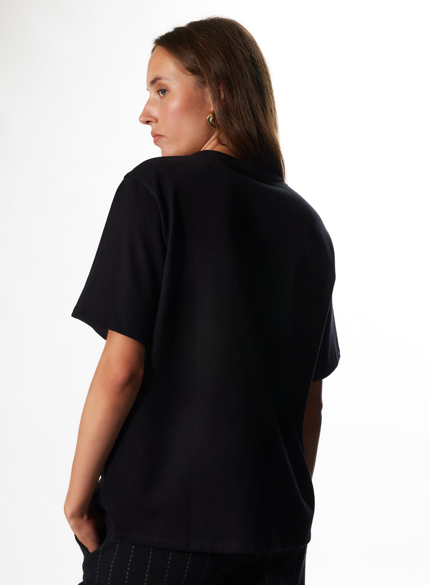 Camiseta negra oversize mujer sale