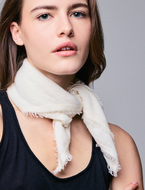 White Cashmere Bandana - MAJESTIC FILATURES