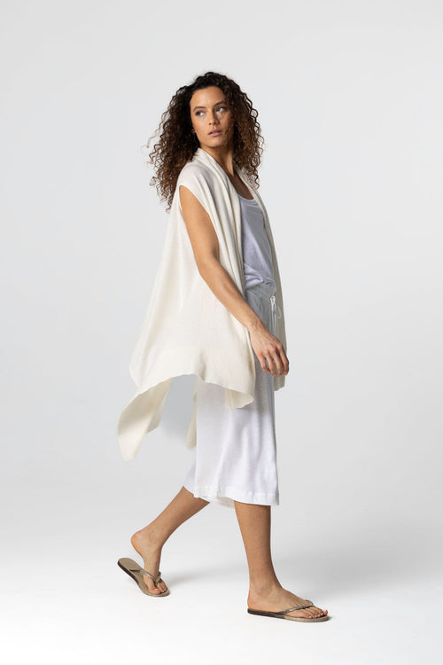 Gilet Blanc Col Châle Sans Manches en Cachemire - MAJESTIC FILATURES