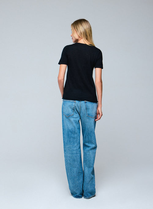 Schwarzes Kaschmir-T-Shirt mit Rundhalsausschnitt und kurzen Ärmeln - MAJESTIC FILATURES