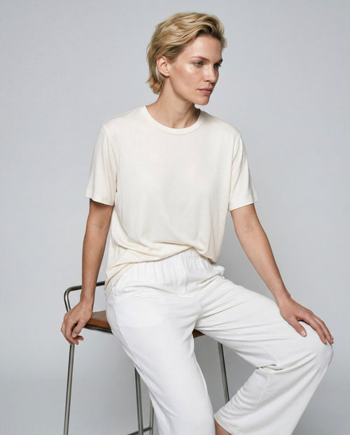 Round-Neck Short-Sleeve Organic Cotton / Silk T-shirt in Milk - MAJESTIC FILATURES
