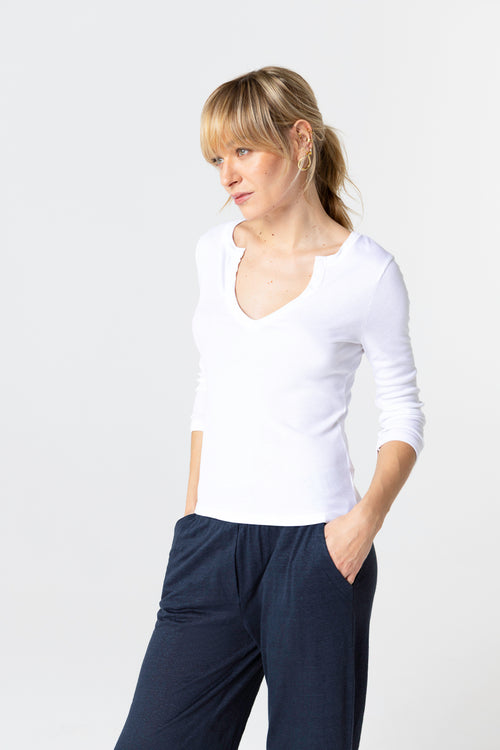 Camiseta blanca cuello en V y mangas tres cuartos de viscosa/elastano - MAJESTIC FILATURES